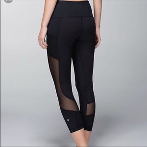 Lululemon mesh pant with pockets -7/8ths length